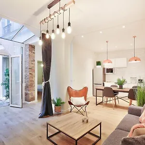 Apartment Hr Quai Augustins - Notre Dame, Paris