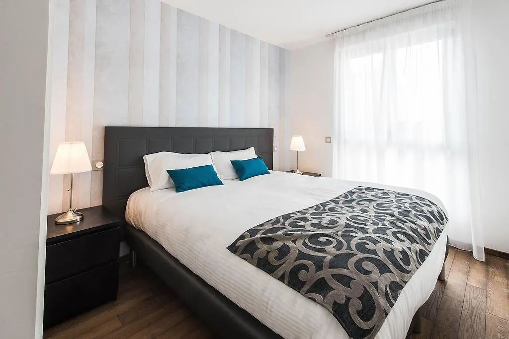 Les Appartements Paris Clichy Apartment